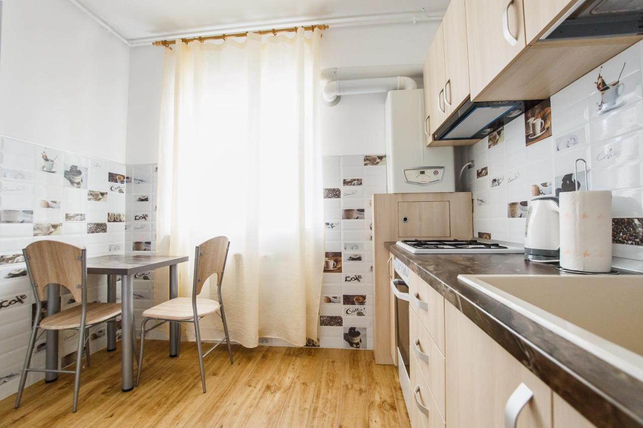 Sunny View 2 Bedroom Central Apartment Oradea Extérieur photo