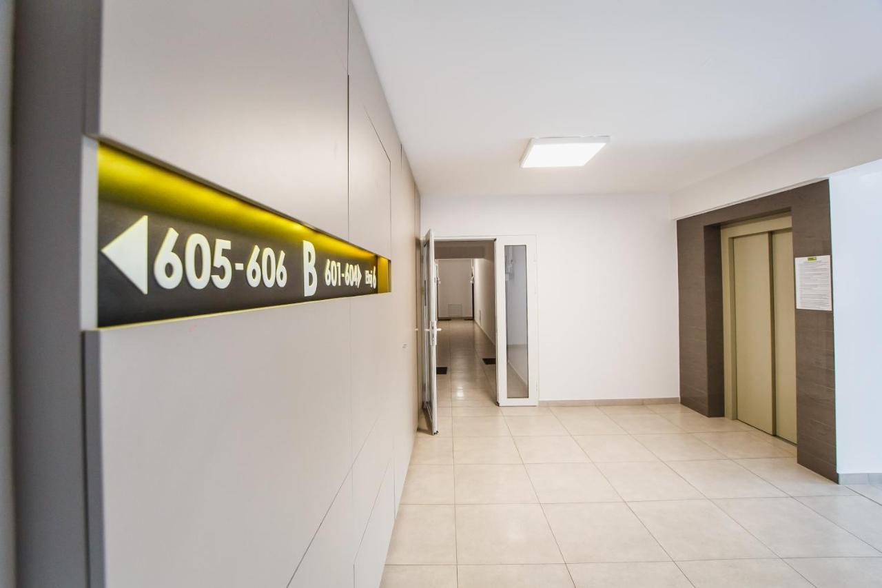 Sunny View 2 Bedroom Central Apartment Oradea Extérieur photo
